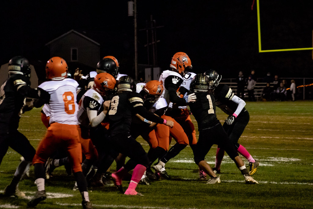 2018 HSF Wk 9 (Ohio) Windham v. Southington Chalker, Windh… HS