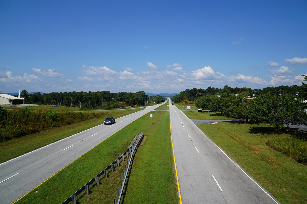 Parallax Highway 28 (aka Blue Ridge Boulevard) in West Uni… Flickr