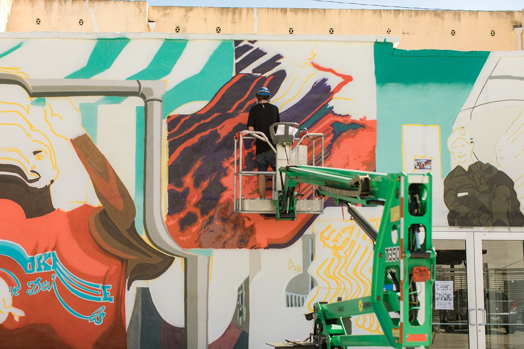 2018 St. Petersburg Shine Mural Festial MURAL BY Look The… Flickr