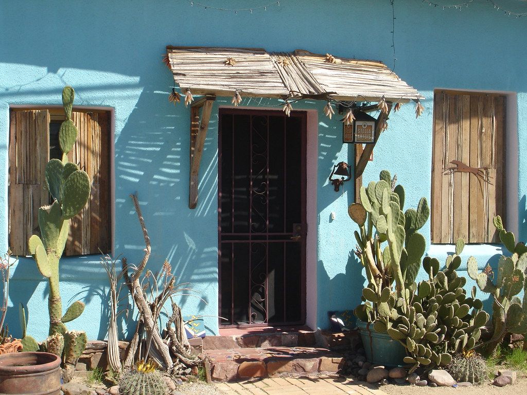 blue house, black door Lars Hammar Flickr