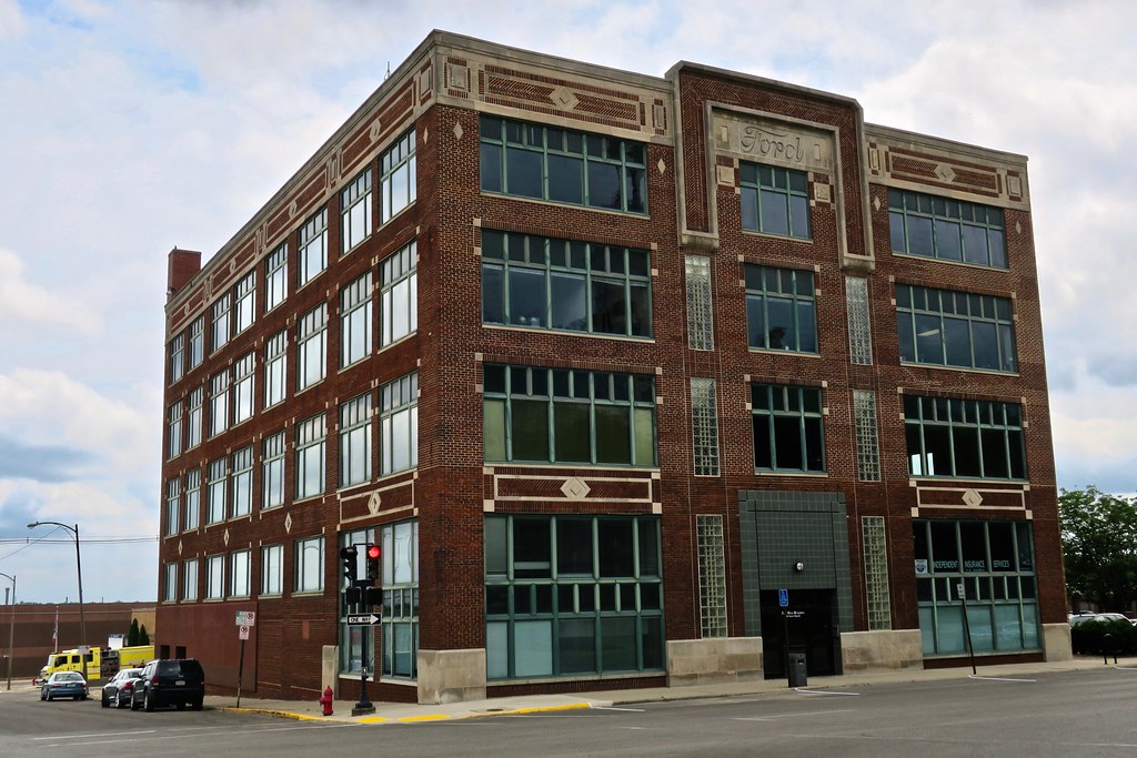 Ford Building, Marshalltown, IA Ford Building, 11 East Chu… Flickr