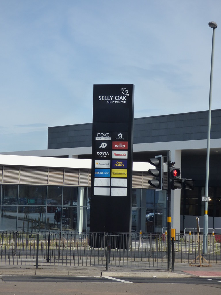 Selly Oak Shopping Park sign A look around the newly ope… Flickr