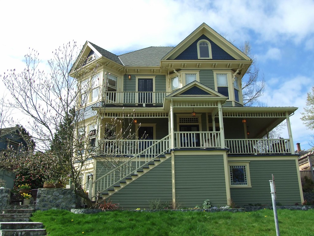 1140 Arthur Currie Lane "Maplewood" Victoria West, Victori… Flickr