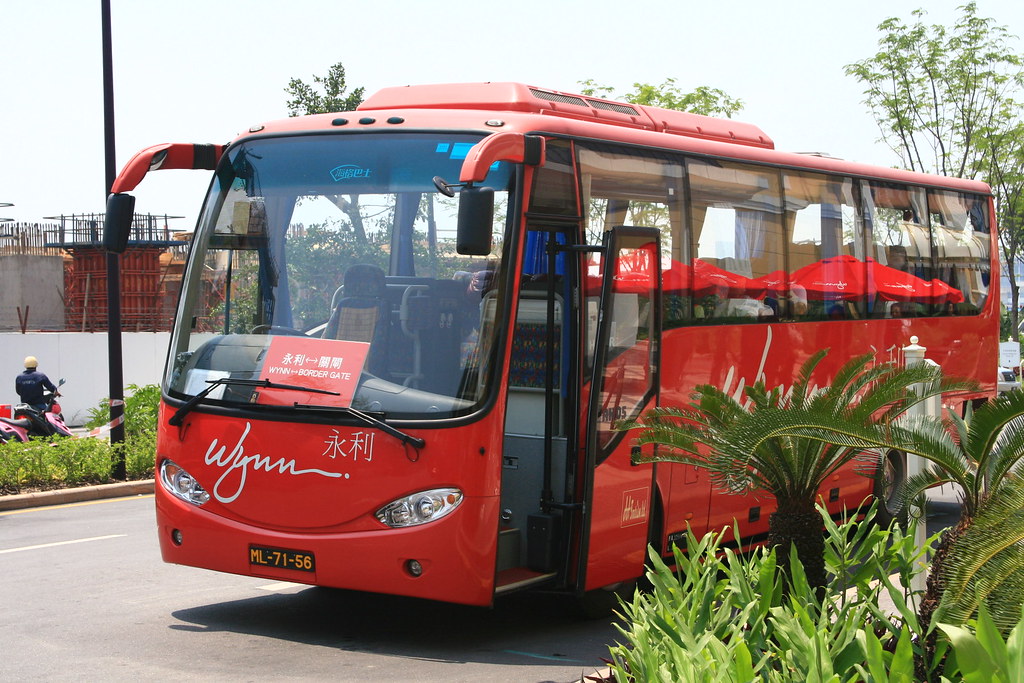 IMG_5116 Wynn Casino has a fleet of these Chinese buses fo… Flickr