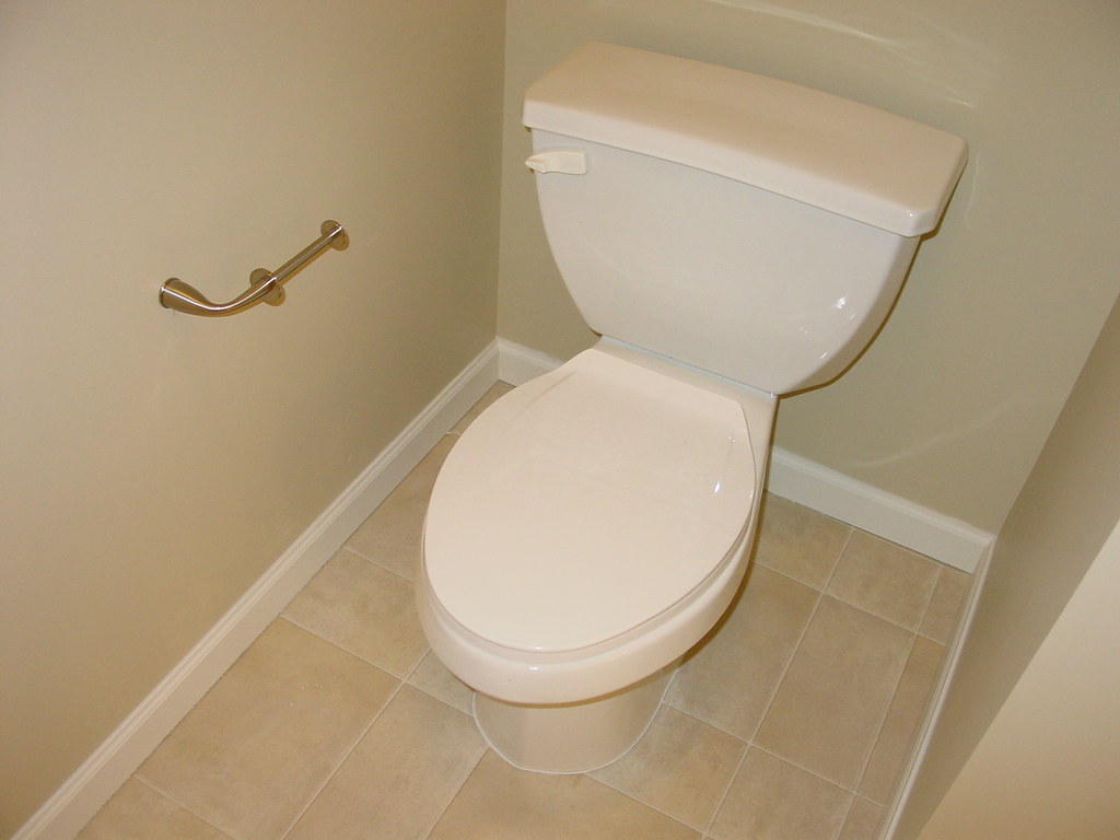 Toilet nook Lexinatrix Flickr