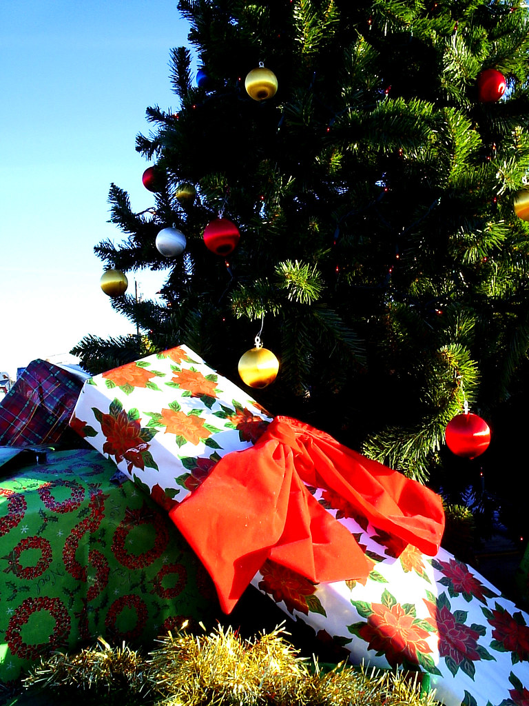 Christmas Tree Float (1) From a christmas parade in Gun Ba… Flickr