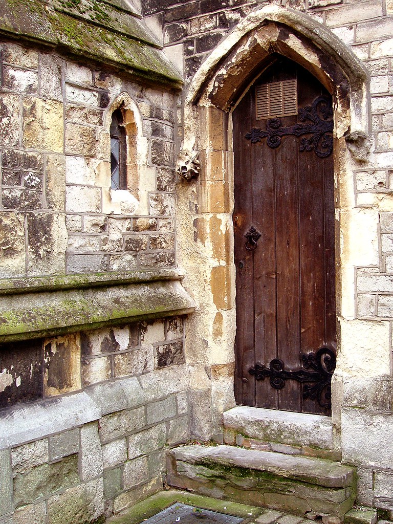 Church Back Door The back door of the St Thomas's Church w… Flickr