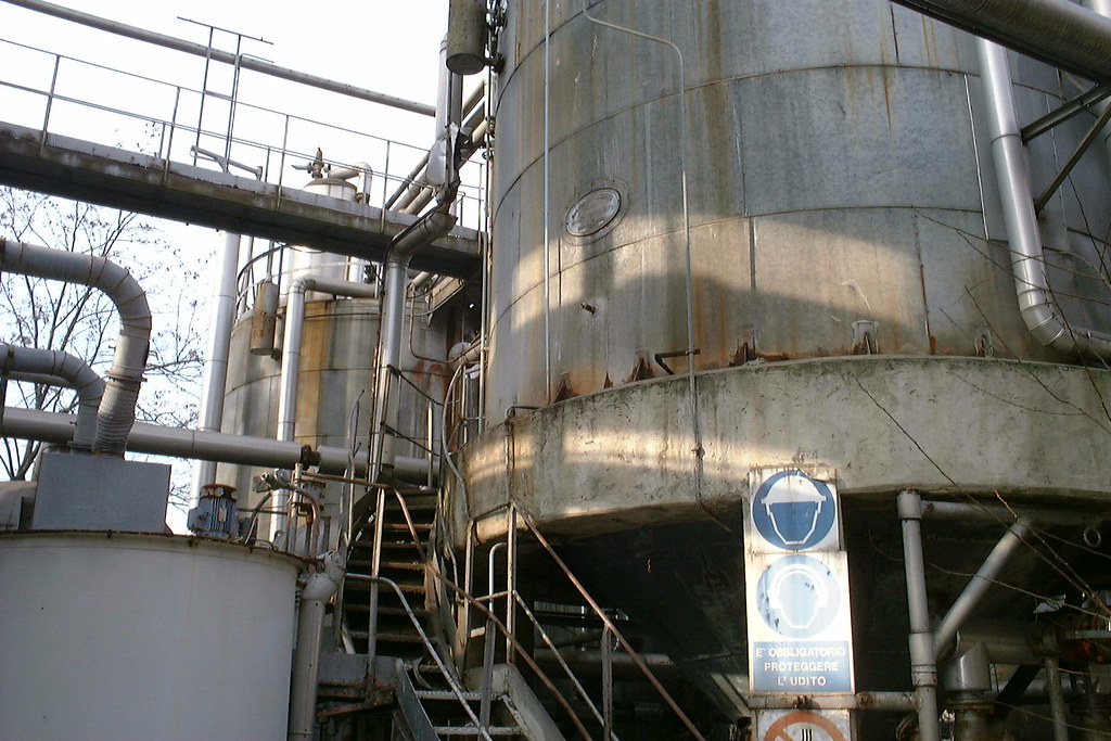 Milano Gas4 The abandoned municipal gas plant in Milan, I… LHOON