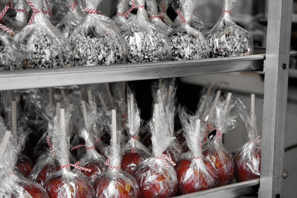 Candy Apples Lance and Arica went to the NC State Fair on … Flickr