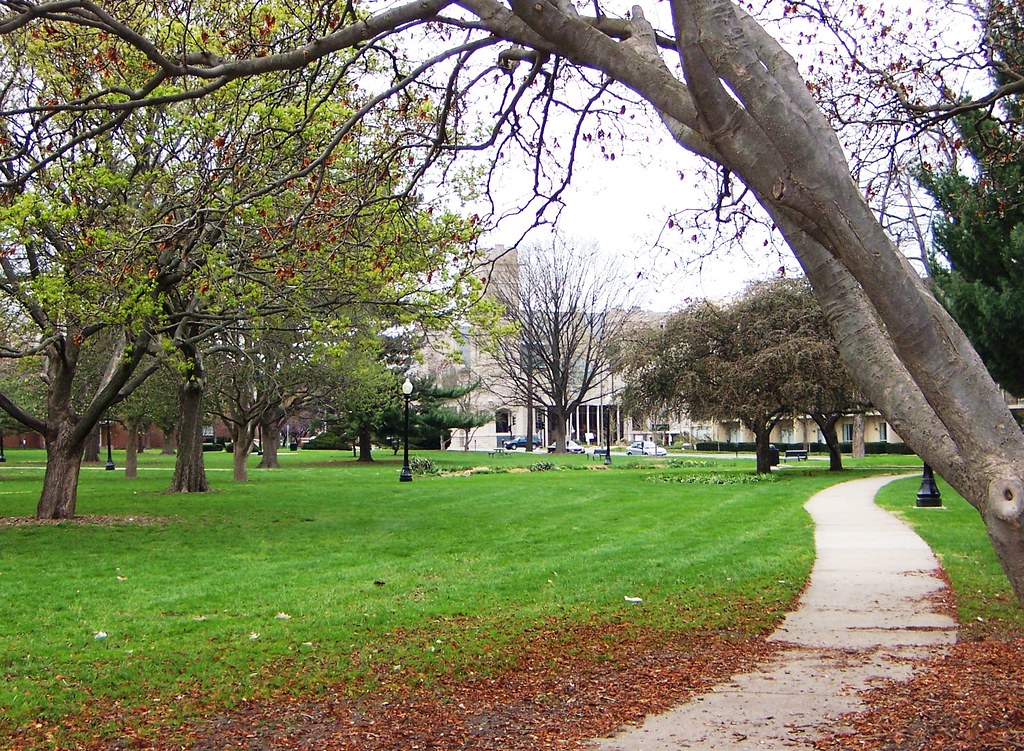 Champaign, IL West Side Park, Looking towards First United… Flickr