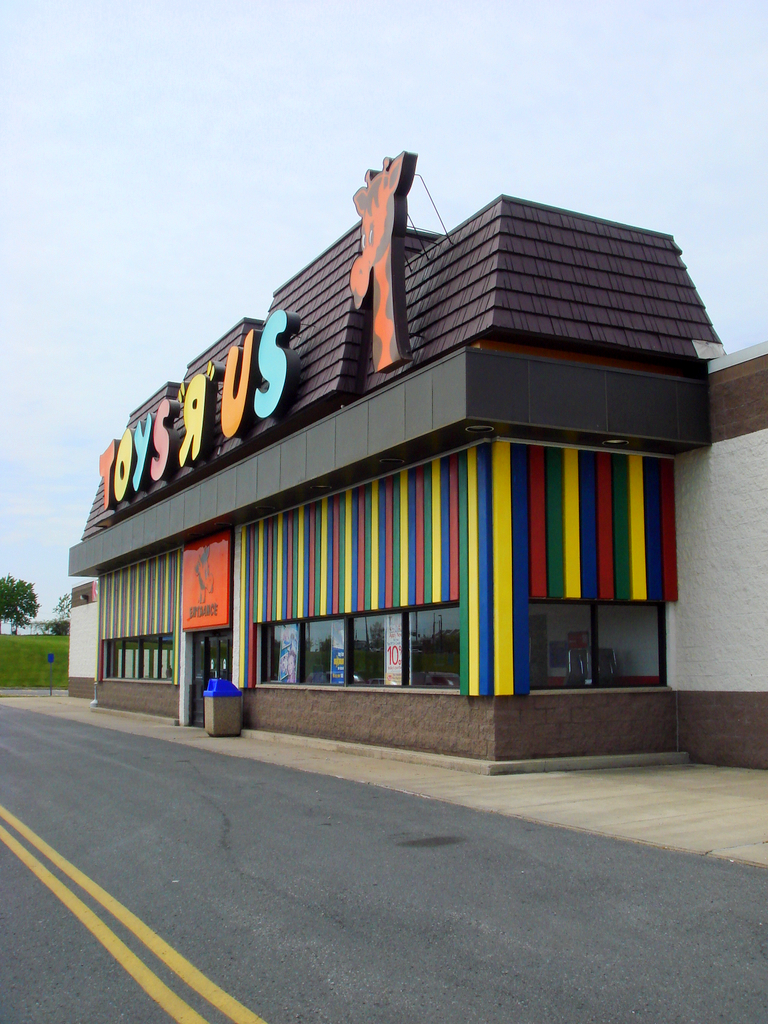 Toys "Я" Us; Clay, New York Toys "Я" Us; Clay, New York. A… Flickr