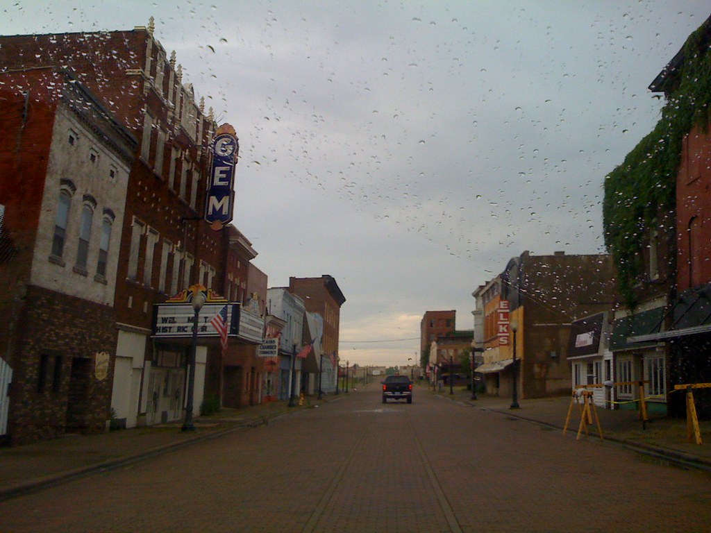Cairo Illinois Cairo Illinois is a ghost town. This is the… Flickr