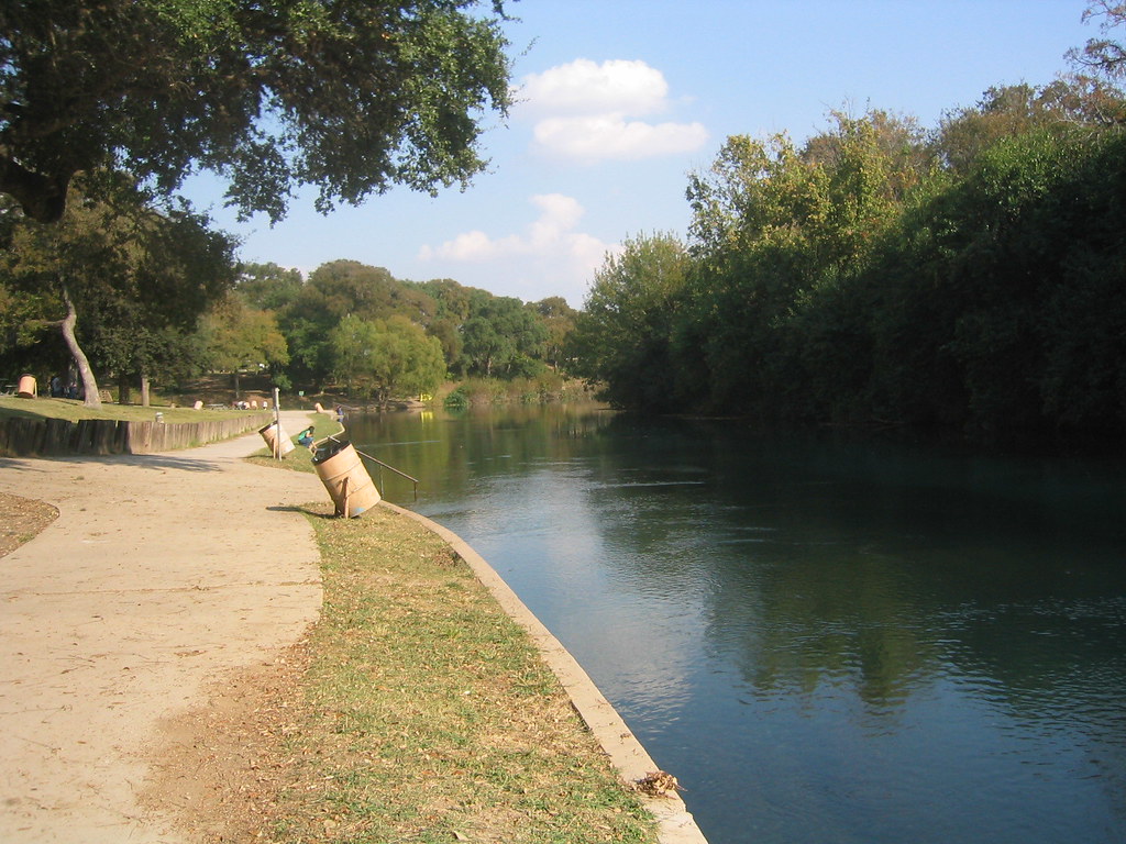 Guadalupe River in New Braunfels, Texas People go tubing d… Flickr
