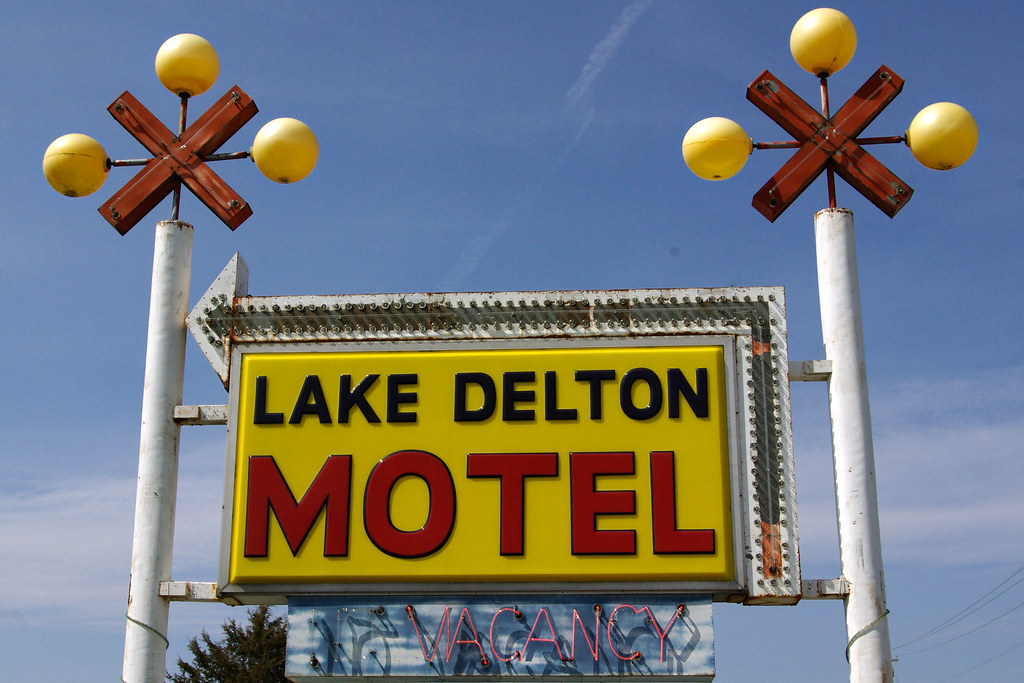 Lake Delton Motel This shows the whole sign Lake Delton Mo… Flickr