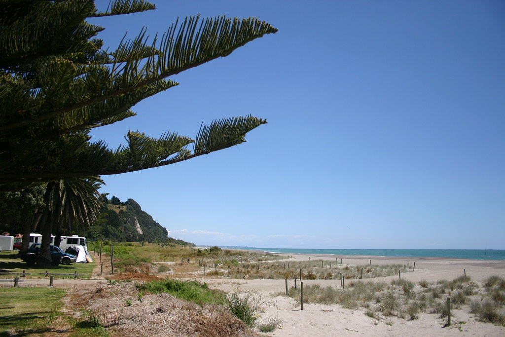 Beach Holiday Park near Matata Robert Engberg Flickr