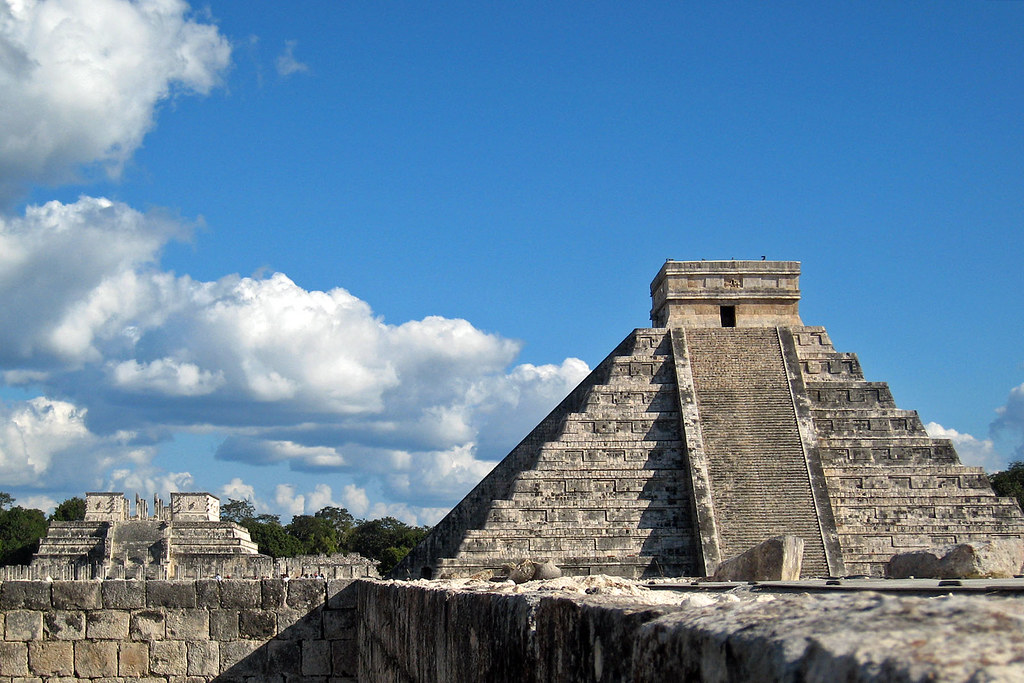 El Castillo & Templo de los Guerreros the great pyramid (E… Flickr