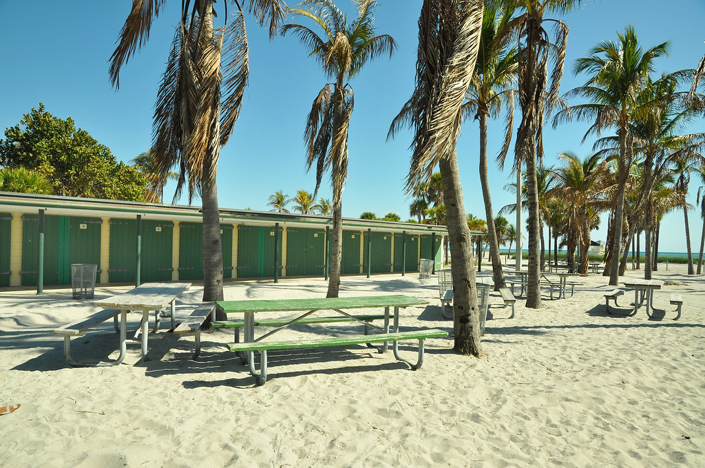 $18 to rent an umbrella with no chairs. Crandon Park, Cabanas Crandon Park Flickr