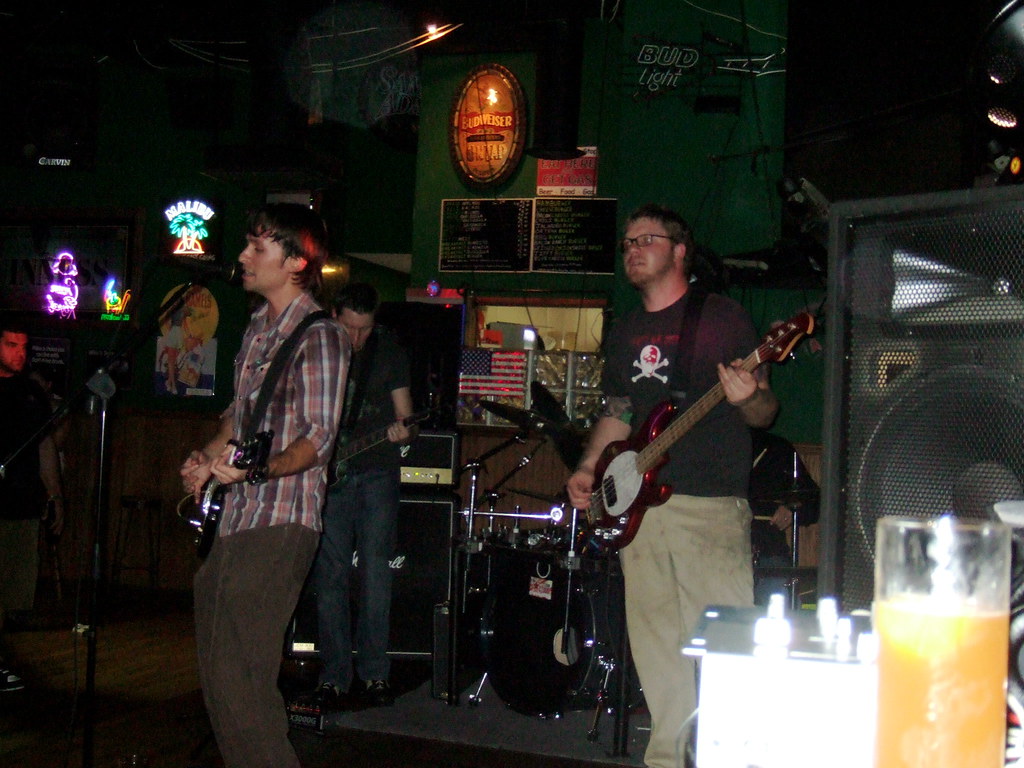 DSCF1779 The Action Item, Back Alley, Fullerton, Nov 17, 2… Flickr