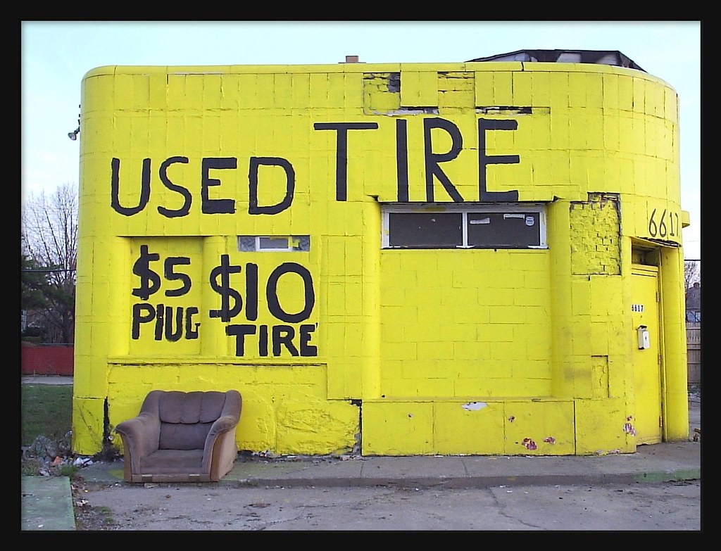 Old Tire Store On WarrenDetroit MI A handlettered sign … Flickr