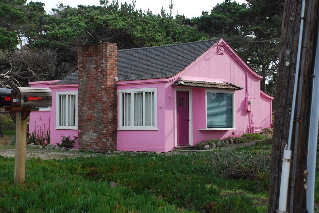 That's a PINK House! Jill Siegrist Flickr