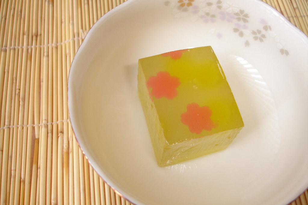 Sakura Wagashi A Japanese confection from Fugetsudo in Lit… Flickr