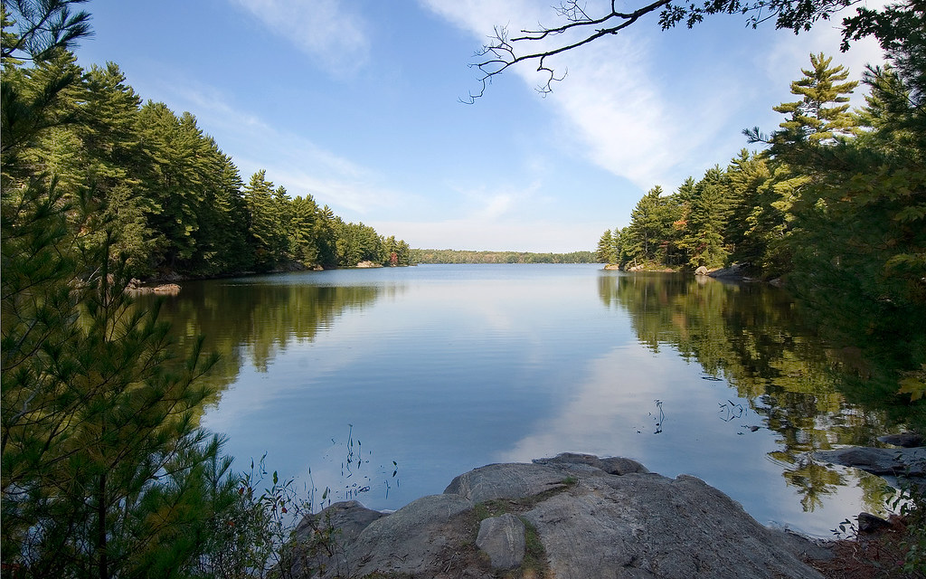 Hardy Lake Hardy Lake is calm. From the lakeside trail at … Flickr