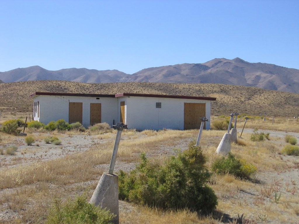 Yerington Drive In Theater This abandoned Drive in Movie T… Flickr