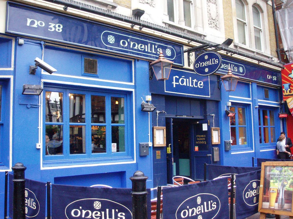 O'Neill's, Soho, W1 Chain Irish pub at the top of Carnaby … Flickr