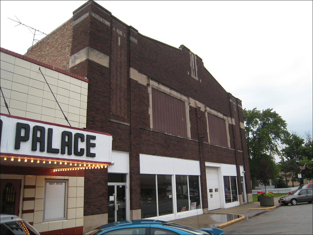 Palace Theater, Gilman, IL 132 N. Central Street, Gilman, … Flickr