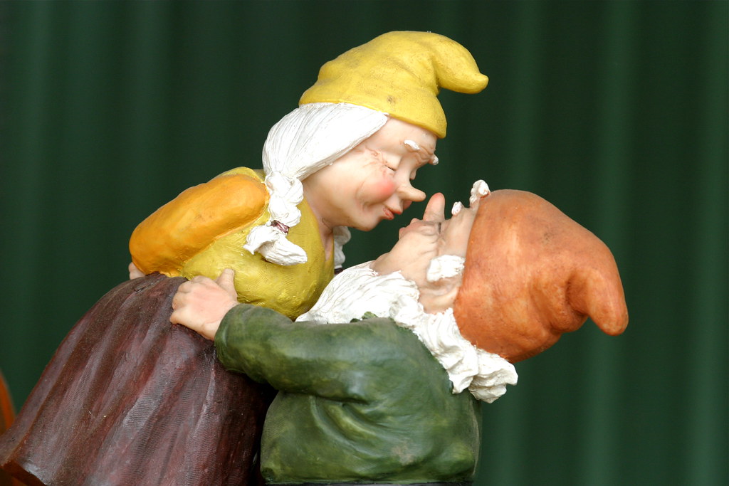 Kissing Gnomes a photo on Flickriver