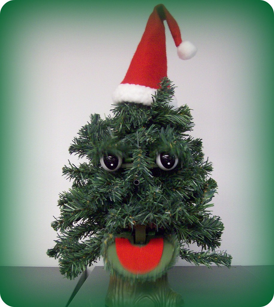 The Singing Christmas Tree This critter has been annoying … Flickr