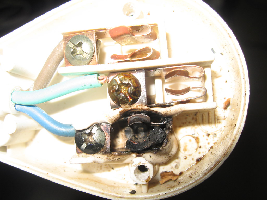 Extension Cord Fire Hazard Good thing someone smelled the … Flickr