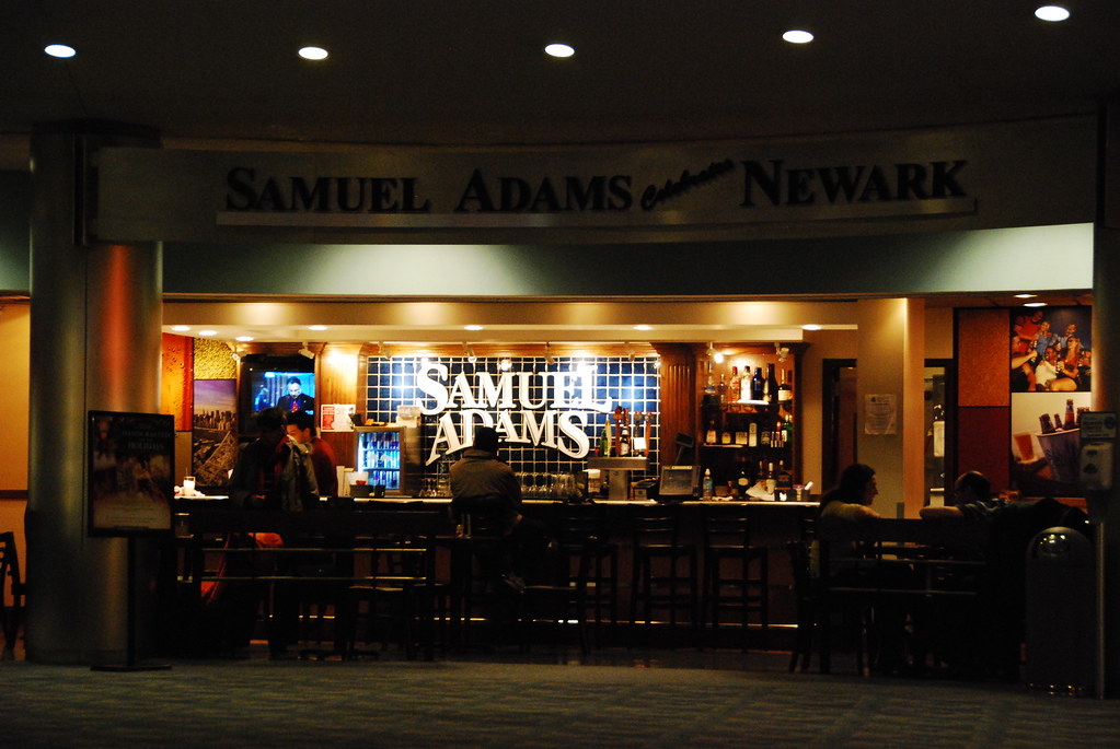 Bar in Newark Airport venu_nj Flickr