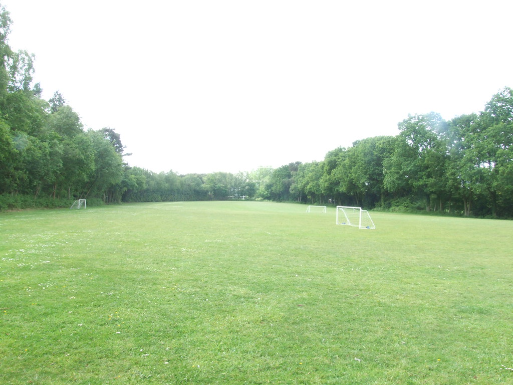 Bagshot Road Football Pitch gordon's.school Flickr