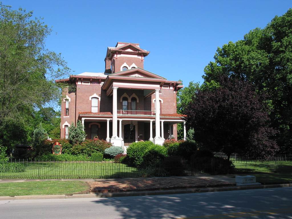 Lyons Twin Mansions, Fort Scott, KS Italianate style L.E. … Flickr