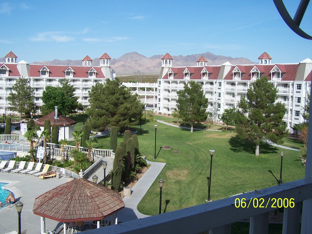 Primm Valley, Nevada Courtyard of Primadonna Hotel jk180926 Flickr