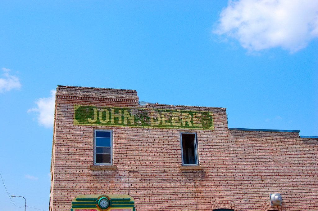 Minnesota, Hawley, John Deere (16,807) Earl Leatherberry Flickr