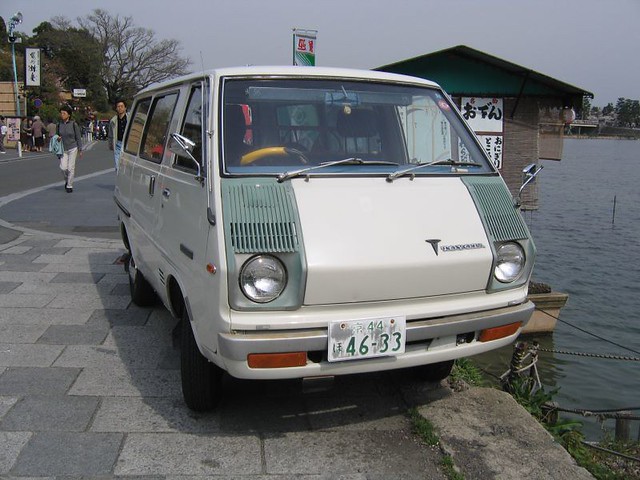 Toyota Van I saw this oldskool Toyota van in Arashiyama i… Flickr