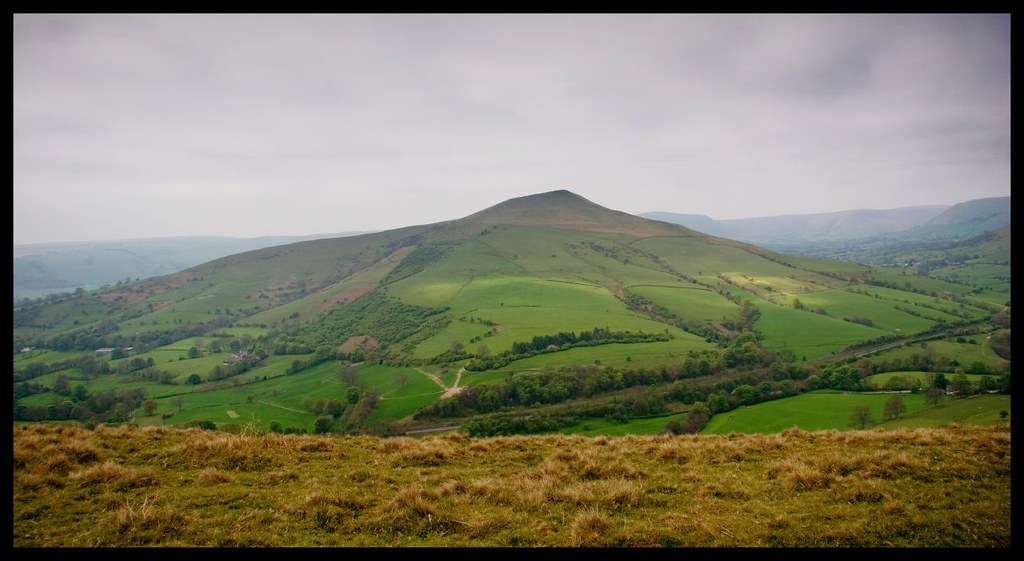 Lose Hill from Wooler Knoll The view on Lose Hill when wal… Flickr