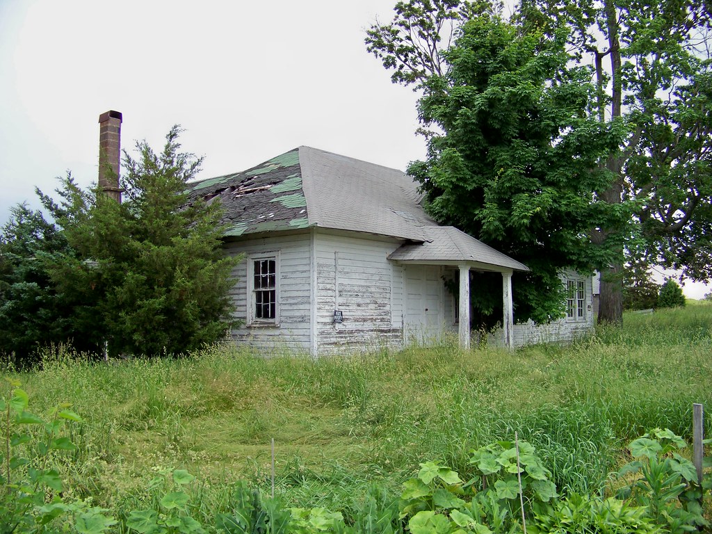 Dance Hall Another visit to the abandoned dance Hall on th… Flickr