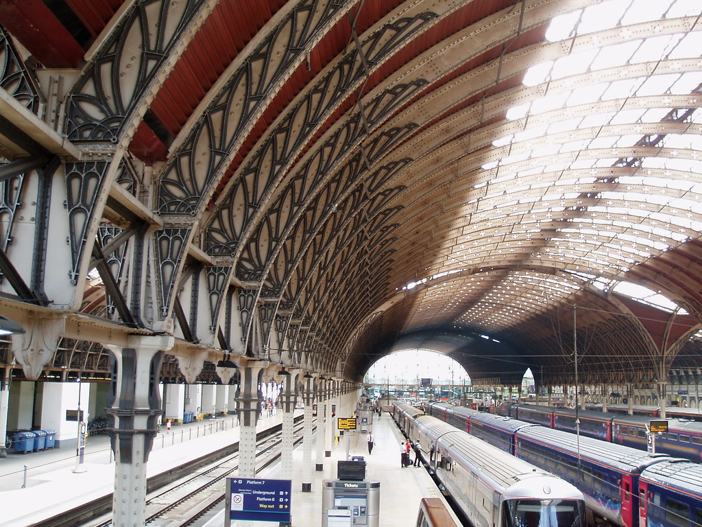 Paddington Station Left We, unexpectedly, ended up walking… Flickr