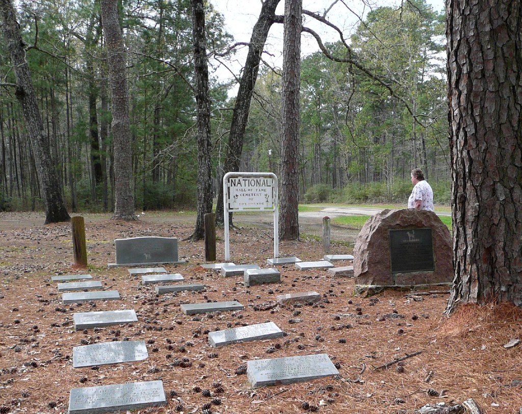 National Hall of Fame Cemetery off Foxhounds Boles Field, … Flickr