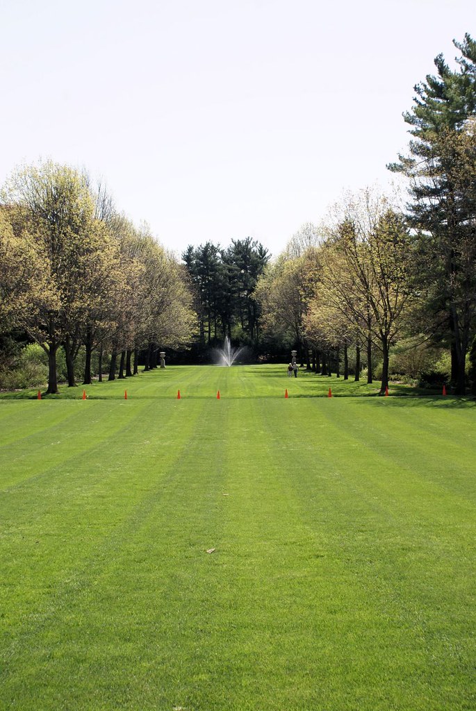 eli lilly house front yard Paul J Everett Flickr
