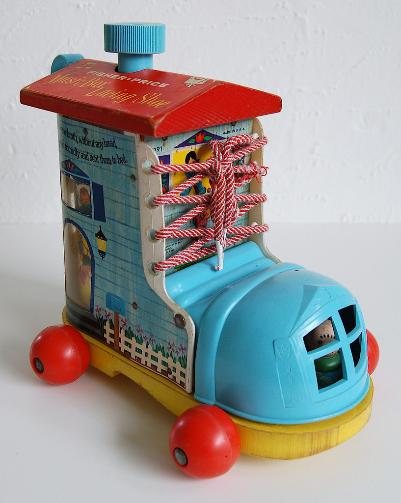 fisherprice lacing shoe music box 991 (1966) This toy ma… Flickr