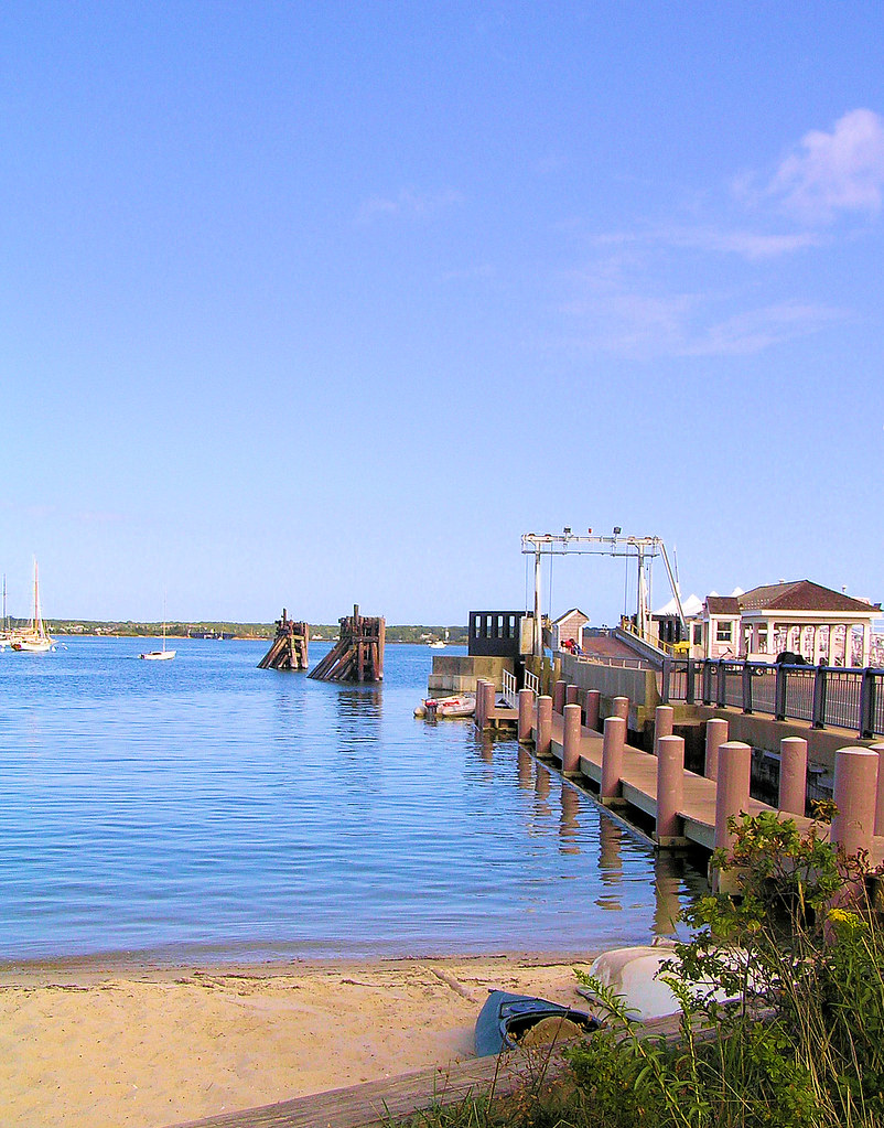 Vineyard Haven Harbor, Martha's Vineyard cookala Flickr