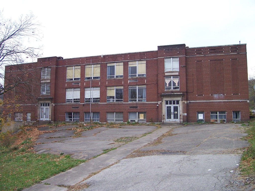 OH Clarington Salem High School The closed Salem High Sc… Flickr
