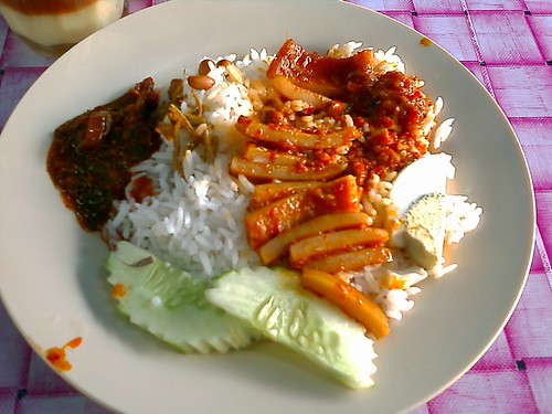 Nasi lemak sotong sbahrin3 Flickr