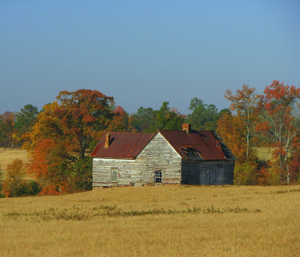 old house, rural winter view.... Flickr