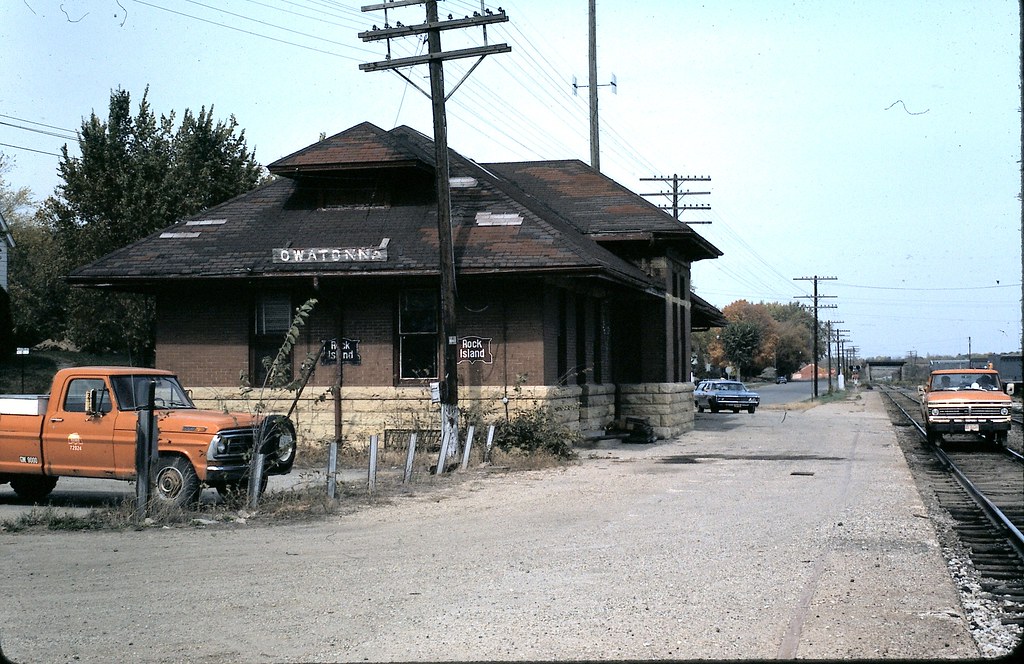 Rock Island Owatonna station we waited almost 3 hours for … Flickr