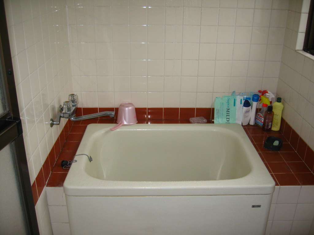 Bathtub This is the traditional Japanese bathtub. How it i… Flickr